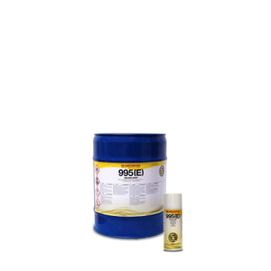 Två blå Chesterton 995(E) behållare i olika storlekar - en trumma och en sprayburk - med vita och gula produktetiketter.